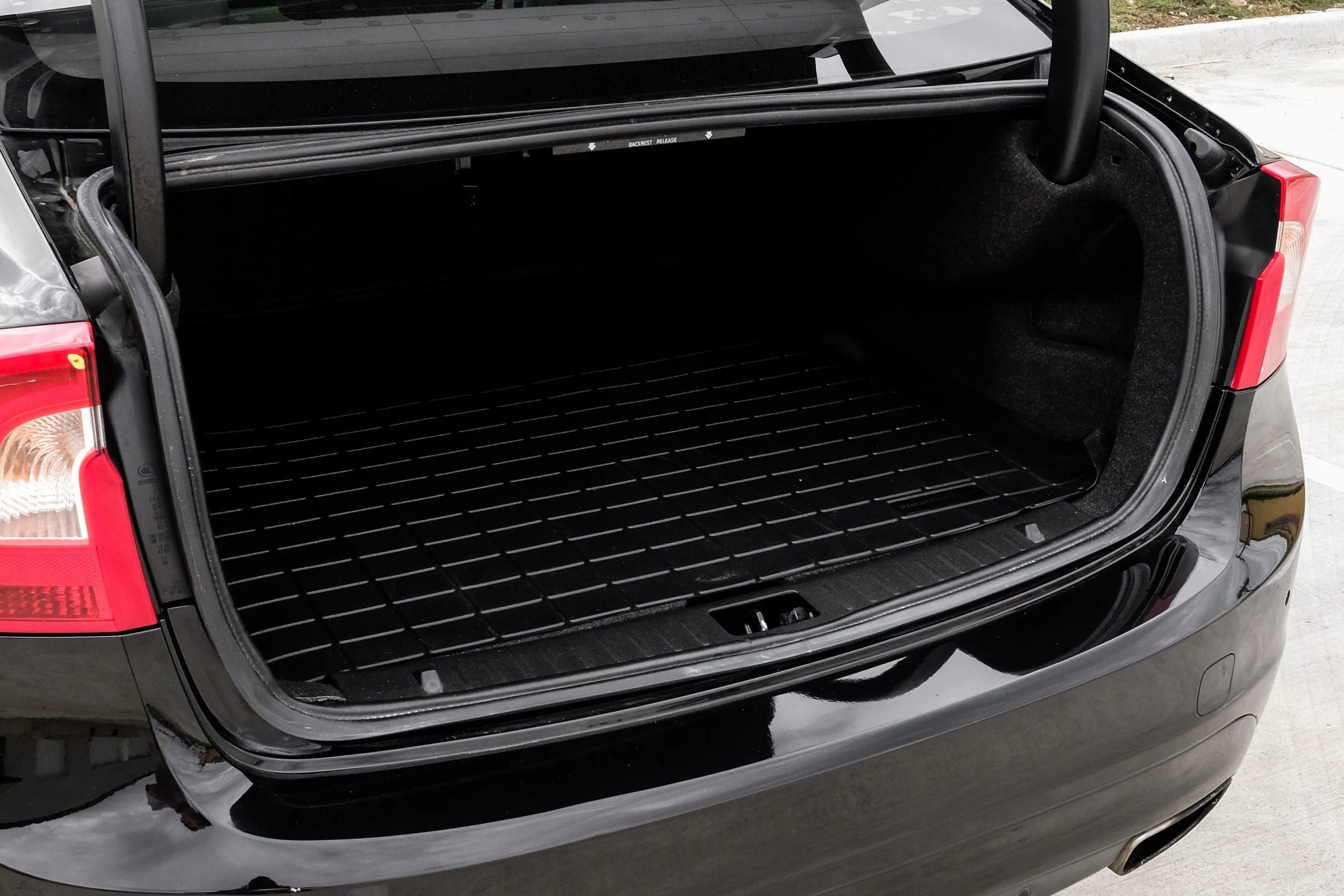 Used 2015 Volvo S60 T5 Premier image 31