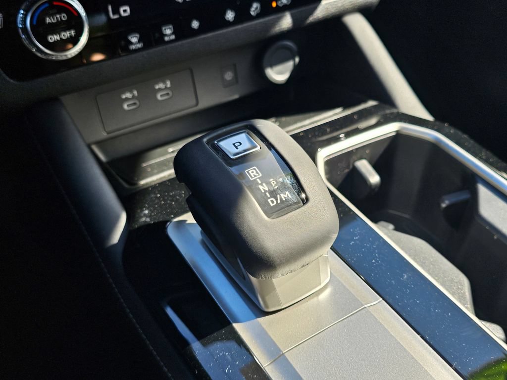 New 2026 Mitsubishi Outlander LE AWD/4WD image 26