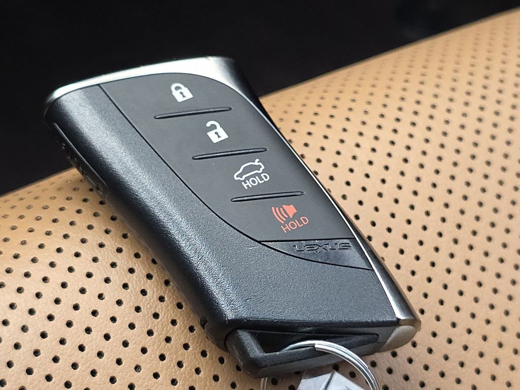 Used 2021 Lexus ES 350 w/ Premium Package image 32