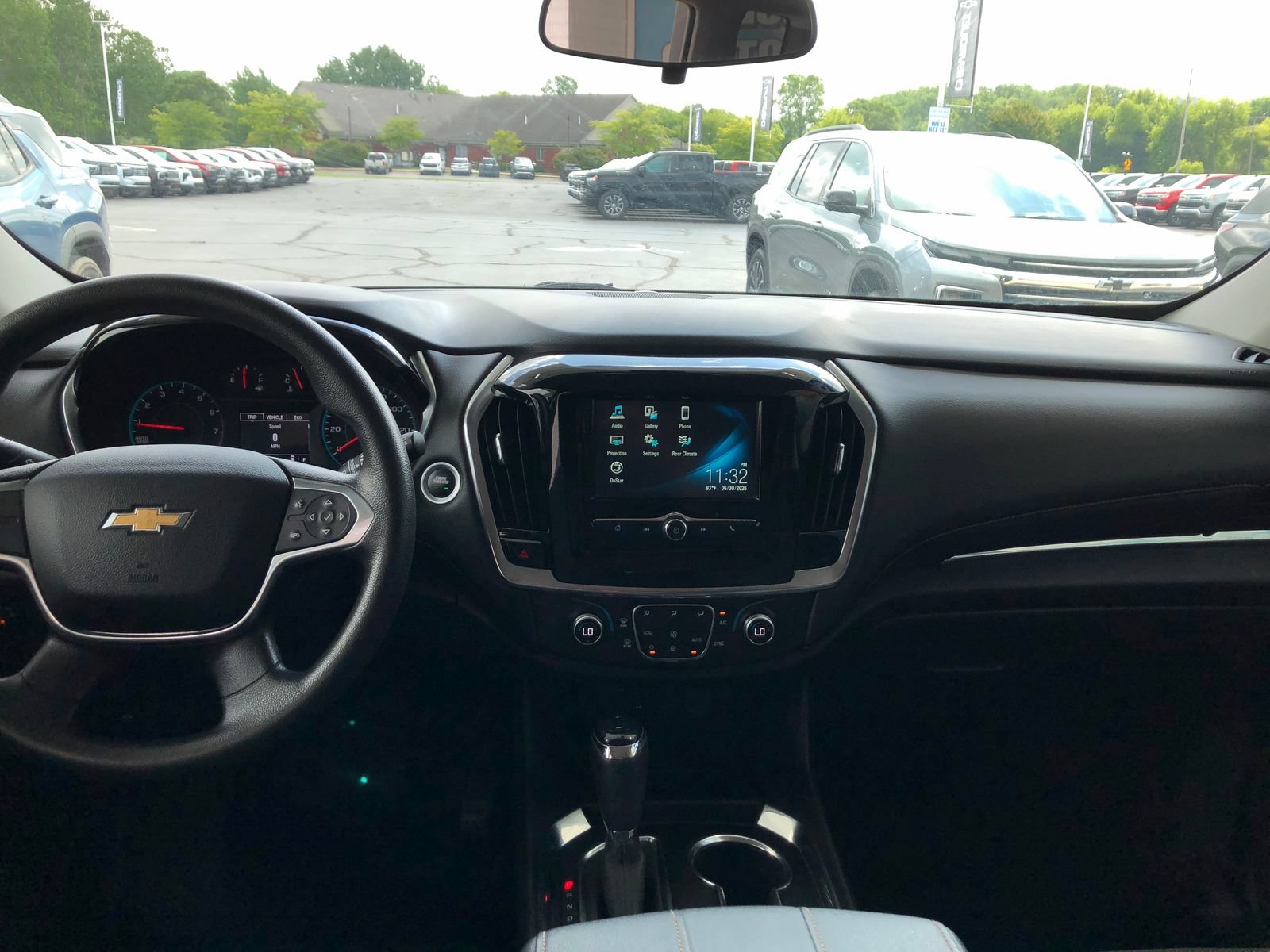 Used 2018 Chevrolet Traverse LS FWD image 16