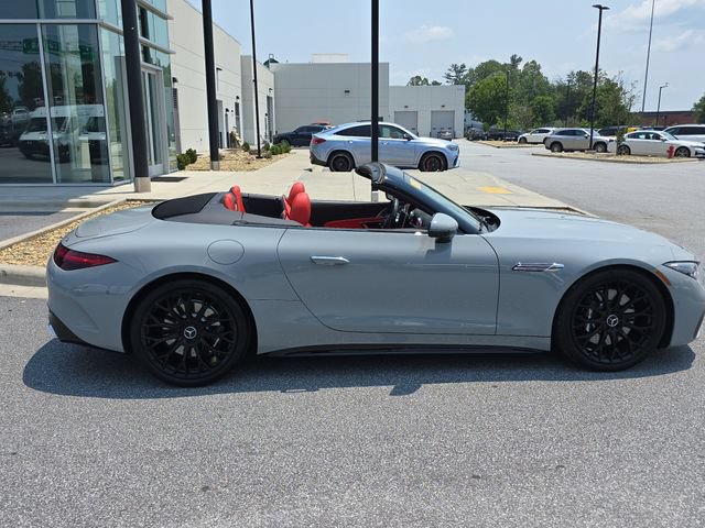Used 2024 Mercedes-Benz SL 63 AMG 4MATIC image 2