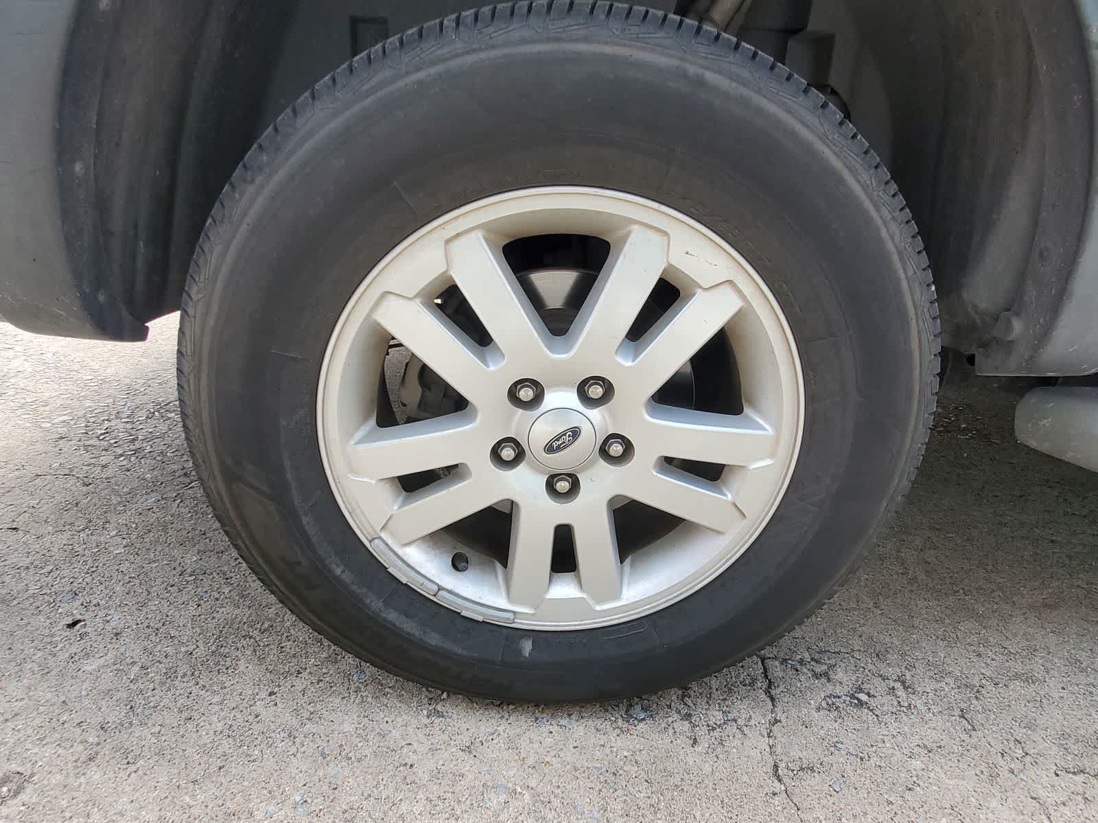 Used 2010 Ford Explorer Sport Trac XLT RWD image 12