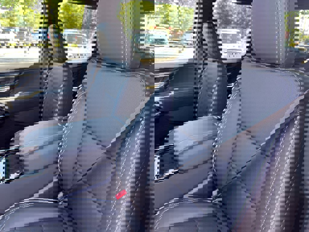 New 2026 Chevrolet Silverado EV LT image 17