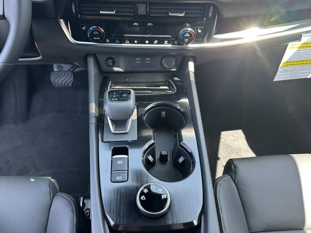 New 2025 Nissan Rogue SL w/ Tech Package image 19