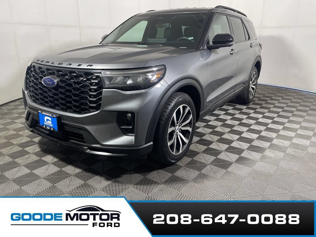 Certified 2025 Ford Explorer ST-Line AWD/4WD image 3