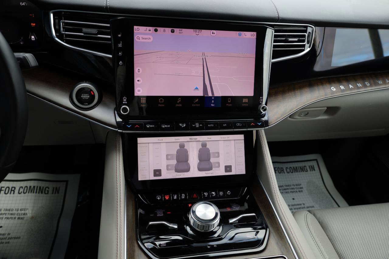 Used 2023 Jeep Grand Wagoneer 4WD image 10