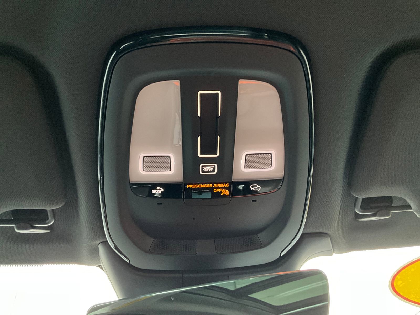 Certified 2024 Volvo S90 B6 Ultimate w/ Protection Package Premier image 21