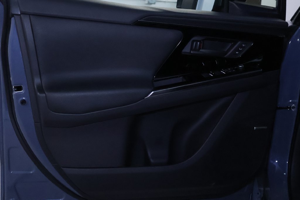 Used 2023 Subaru Solterra AWD image 14