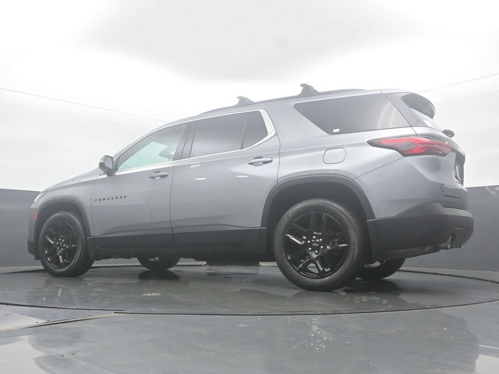 Used 2023 Chevrolet Traverse LT w/ Rear Camera Mirror Package AWD/4WD image 48