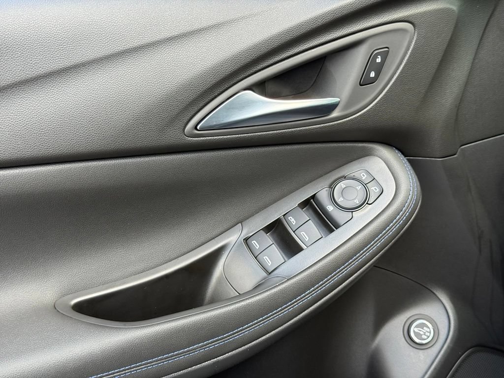New 2026 Buick Encore GX Sport Touring w/ Advanced Technology Package FWD image 17