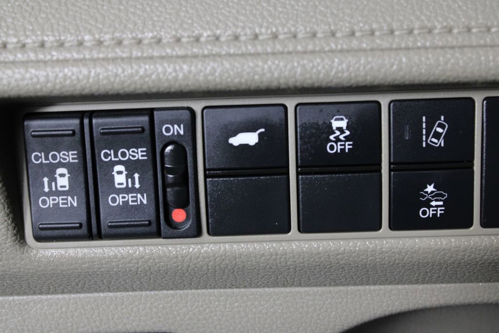 Used 2018 Honda Odyssey EX-L image 18