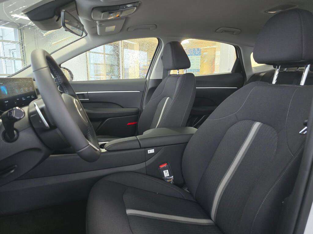 New 2026 Hyundai Sonata SEL AWD/4WD image 17