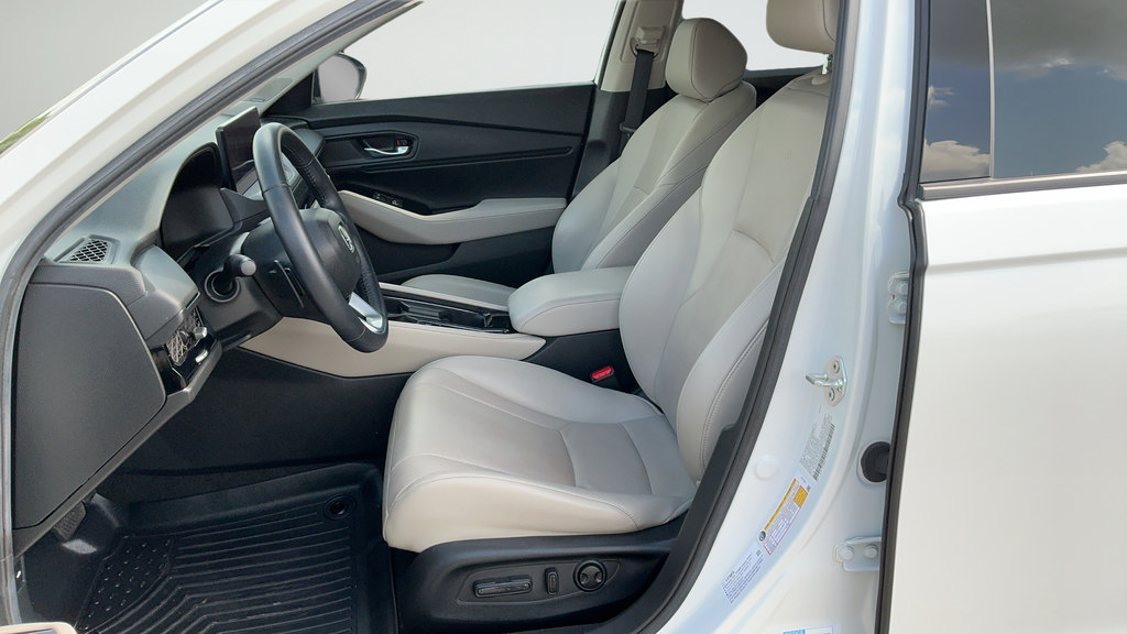 Used 2024 Honda Accord Touring image 14
