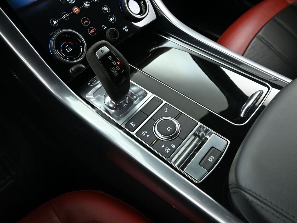 Used 2019 Land Rover Range Rover Sport HST image 38
