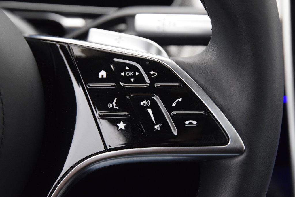 Used 2023 Mercedes-Benz S 580 4MATIC Sedan image 25