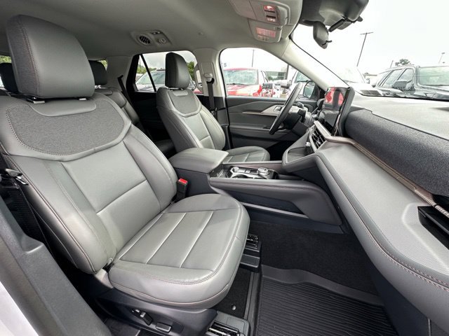 New 2026 Ford Explorer Active w/ Active Comfort Package AWD/4WD image 24