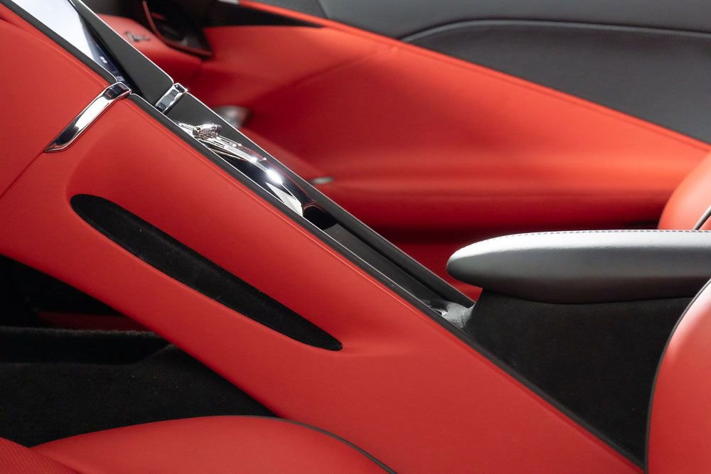 Used 2021 Ferrari Roma Base RWD image 6