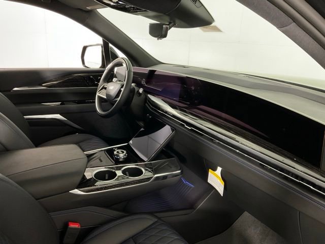 New 2025 Cadillac Escalade IQ Luxury 1 w/ Smart Trailering package image 32