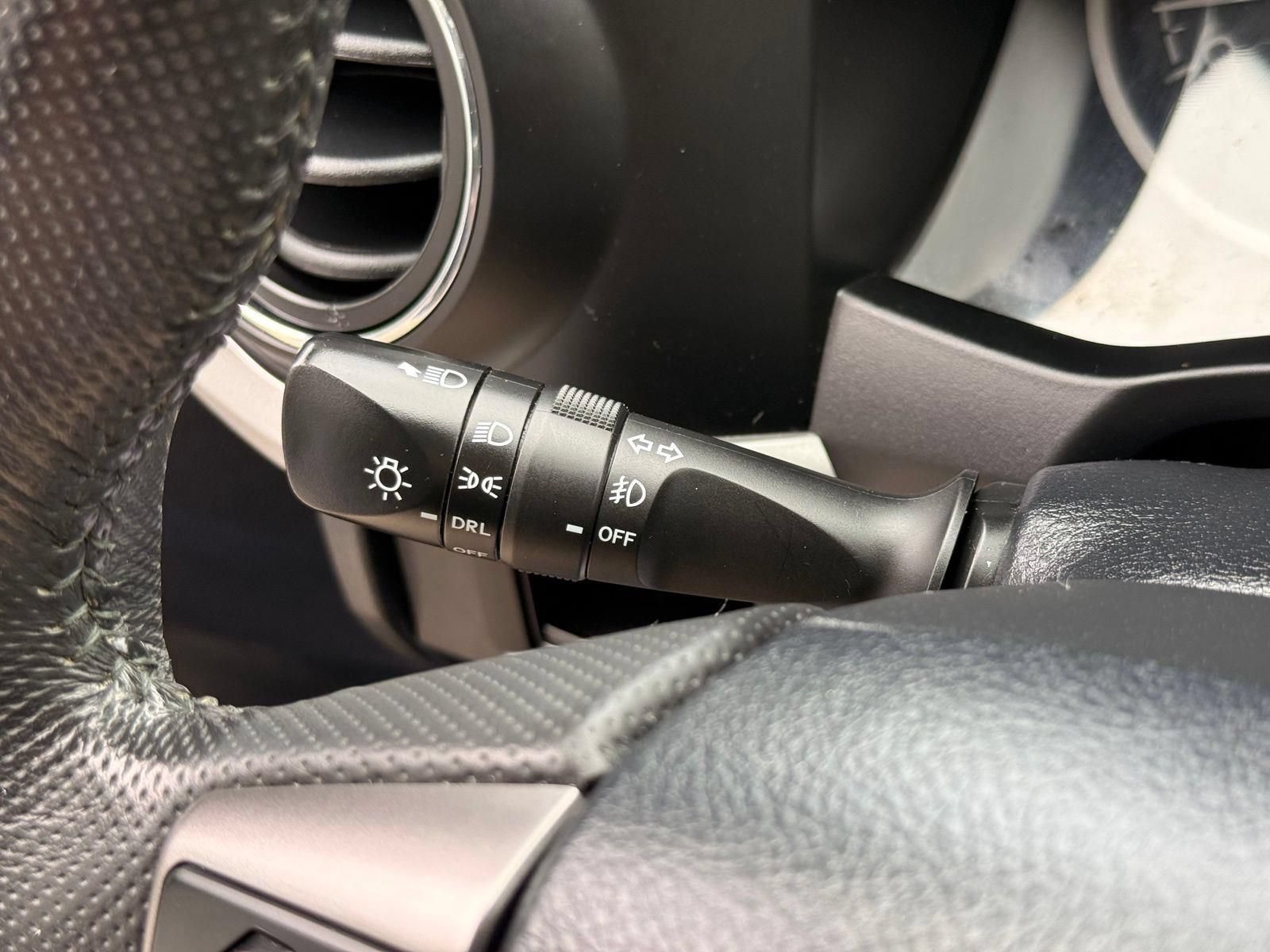 Used 2018 Toyota Tacoma SR5 RWD image 35