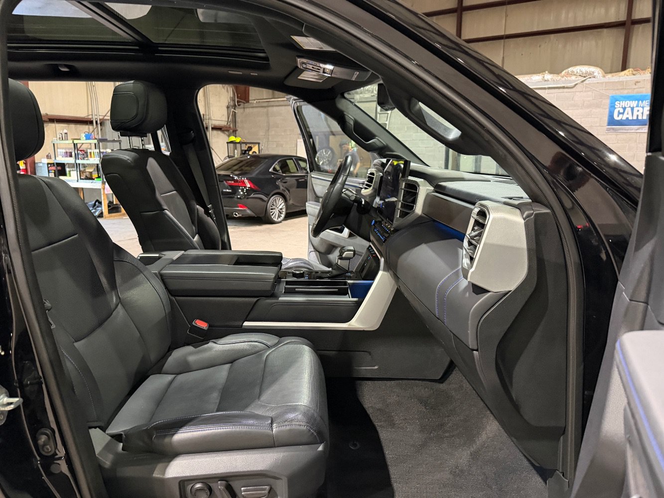 Used 2023 Toyota Tundra Platinum AWD/4WD image 26