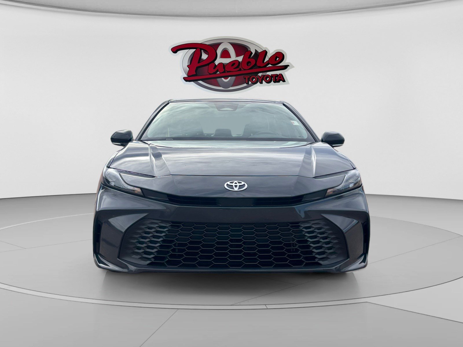 Used 2025 Toyota Camry SE FWD image 8