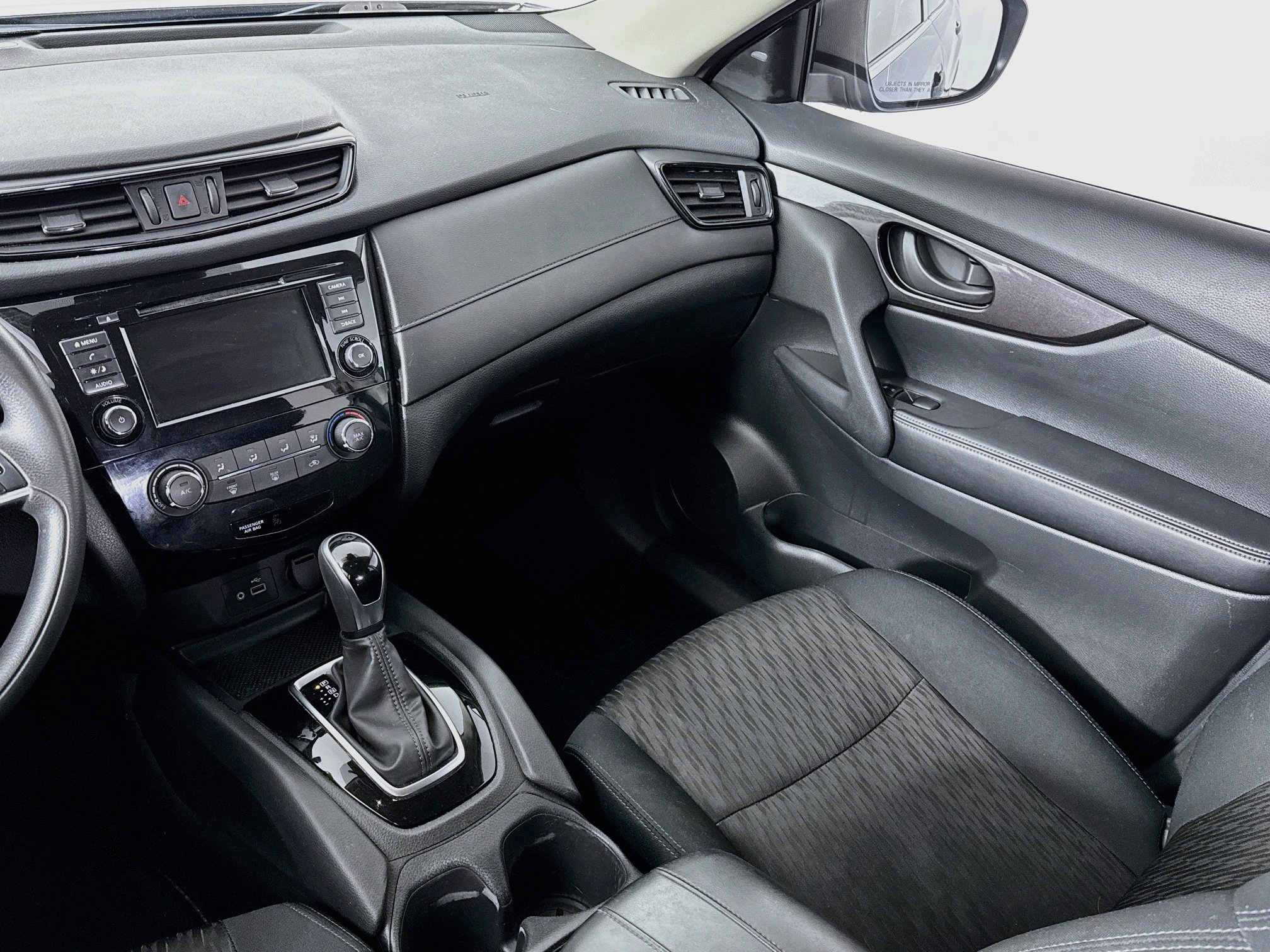 Used 2019 Nissan Rogue S FWD image 21
