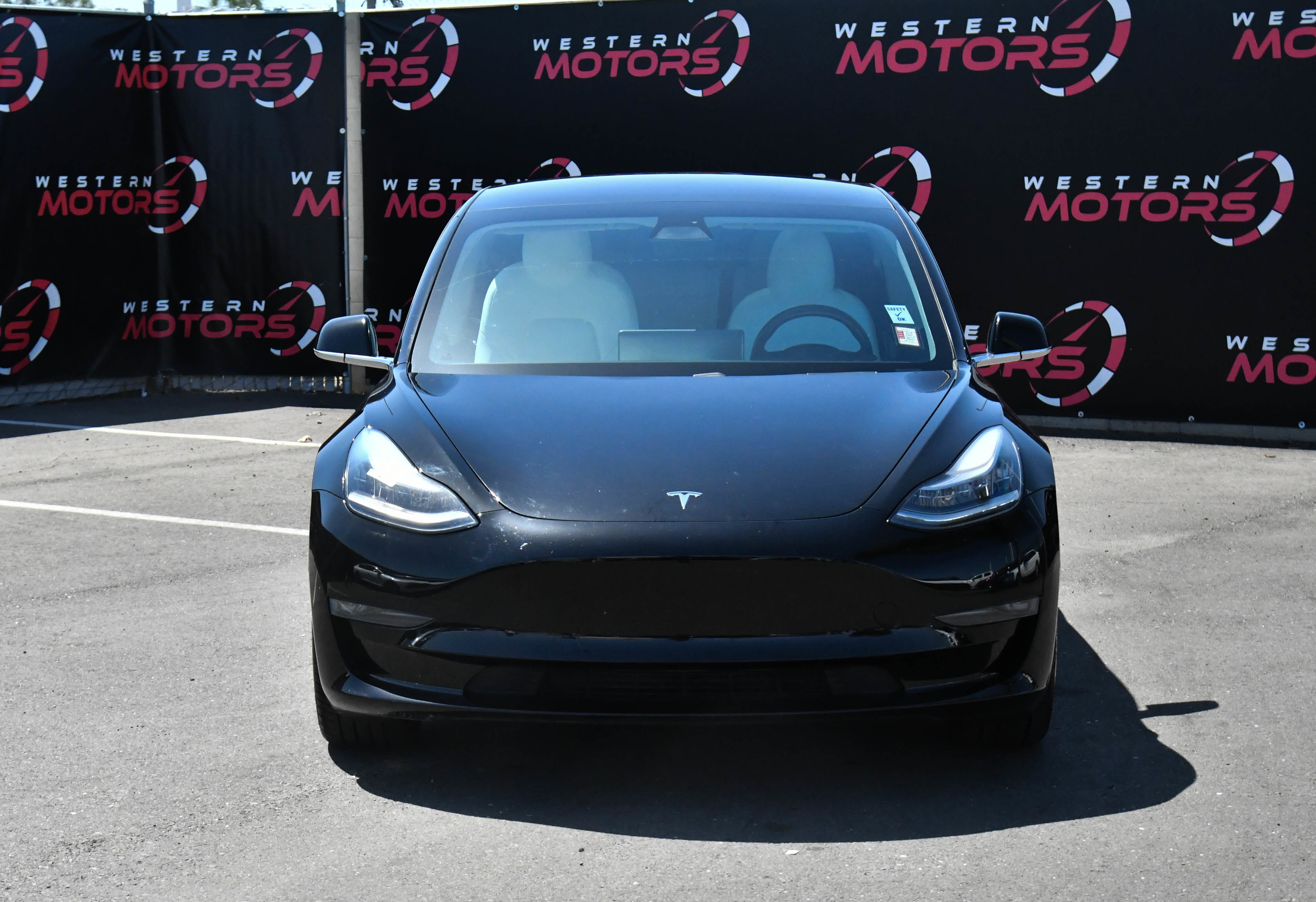 Used 2018 Tesla Model 3 Long Range image 2
