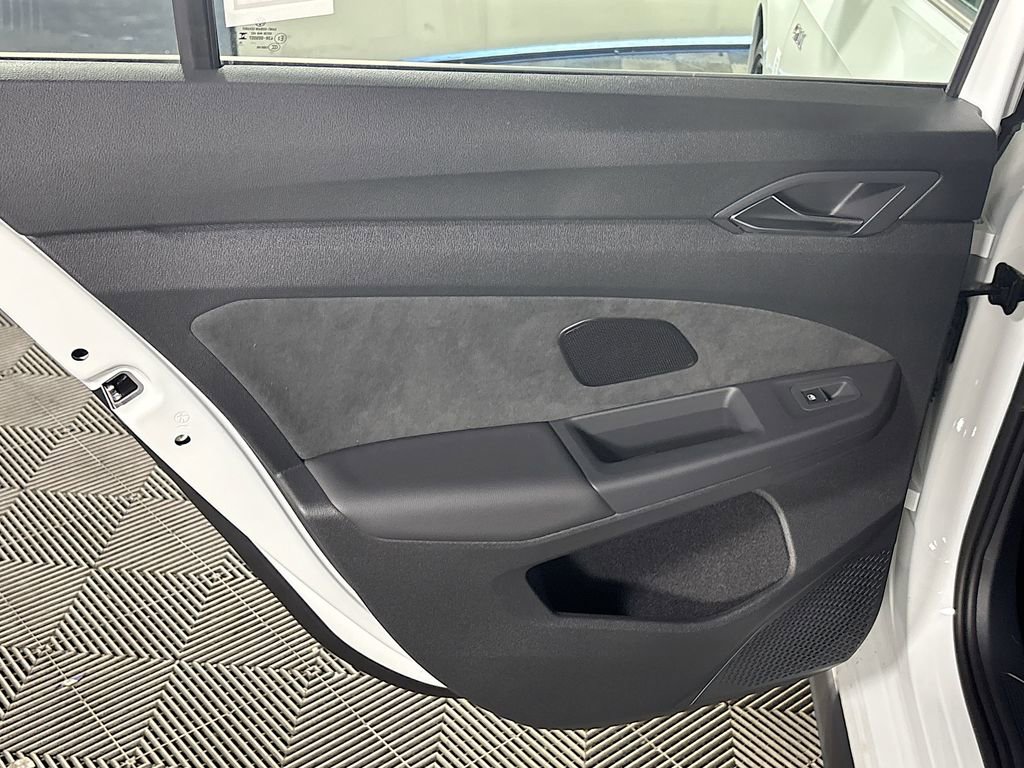 New 2025 Volkswagen GTI SE FWD image 20