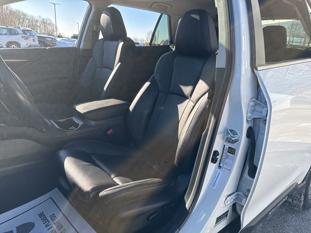 Used 2022 Subaru Outback Limited image 19