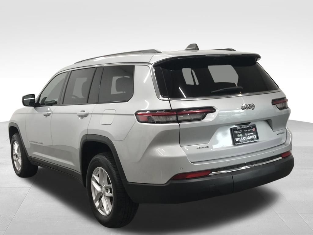 Used 2023 Jeep Grand Cherokee L Laredo image 8