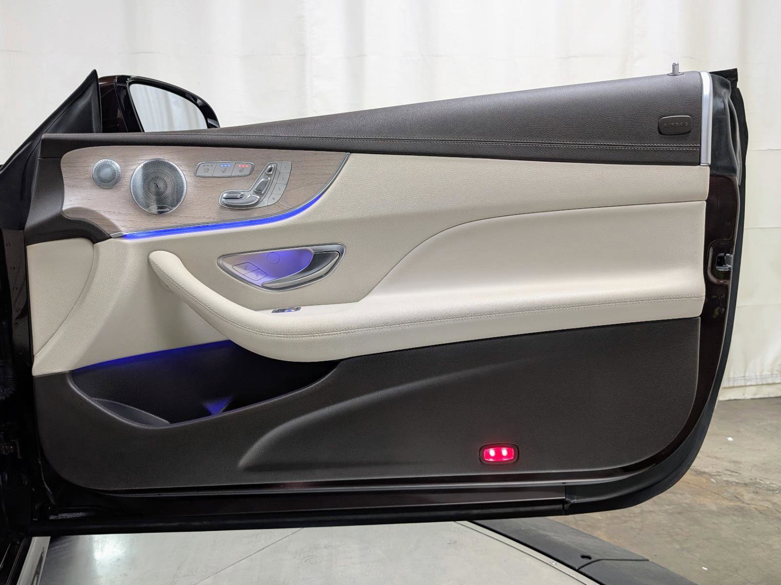 Used 2019 Mercedes-Benz E 450 Cabriolet image 28