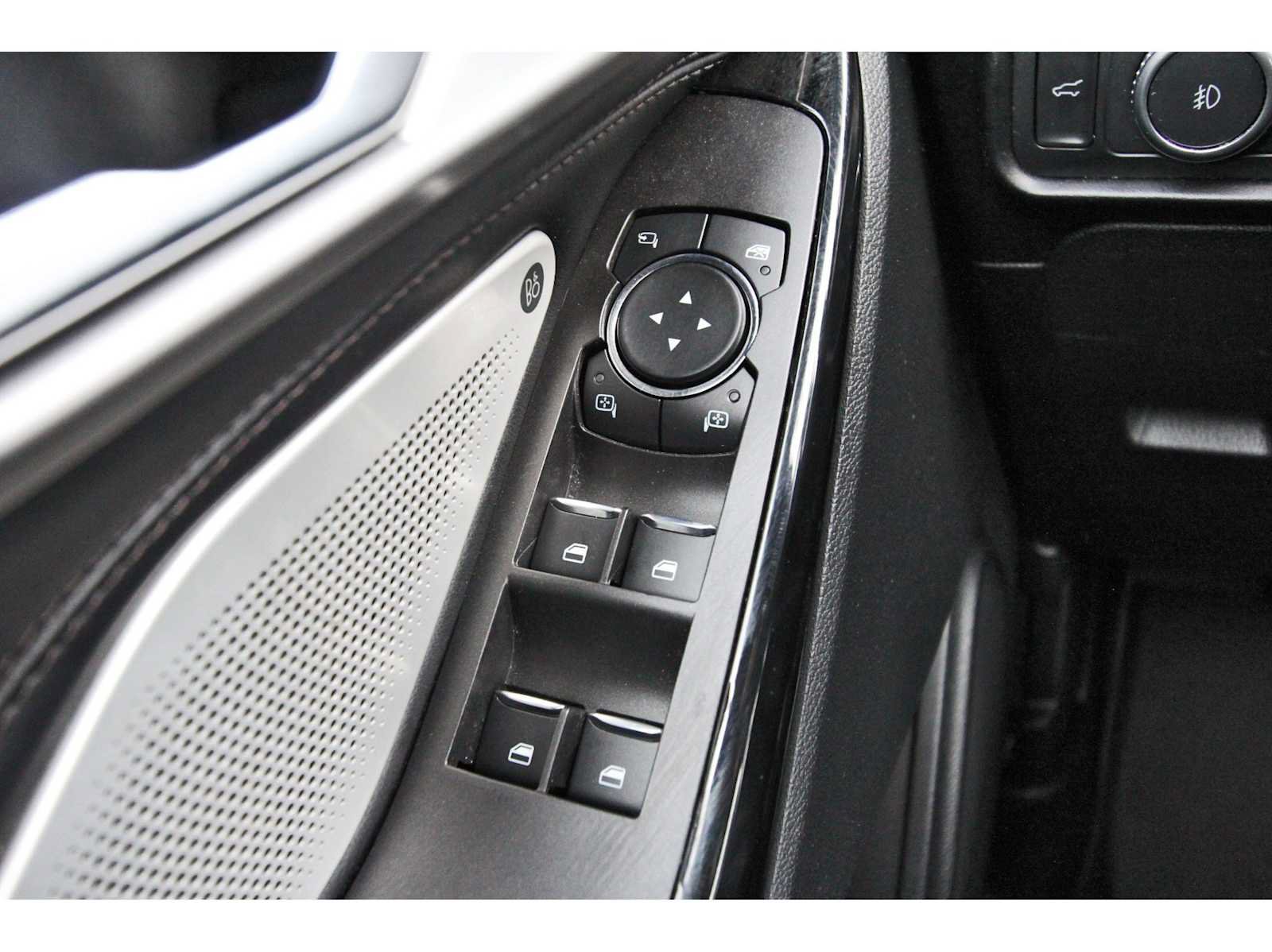 Used 2021 Ford Explorer Platinum w/ Equipment Group 601A AWD/4WD image 22