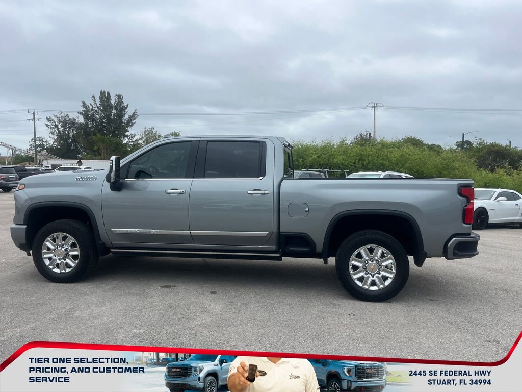 Used 2024 Chevrolet Silverado 2500 High Country w/ High Country Premium Package image 4