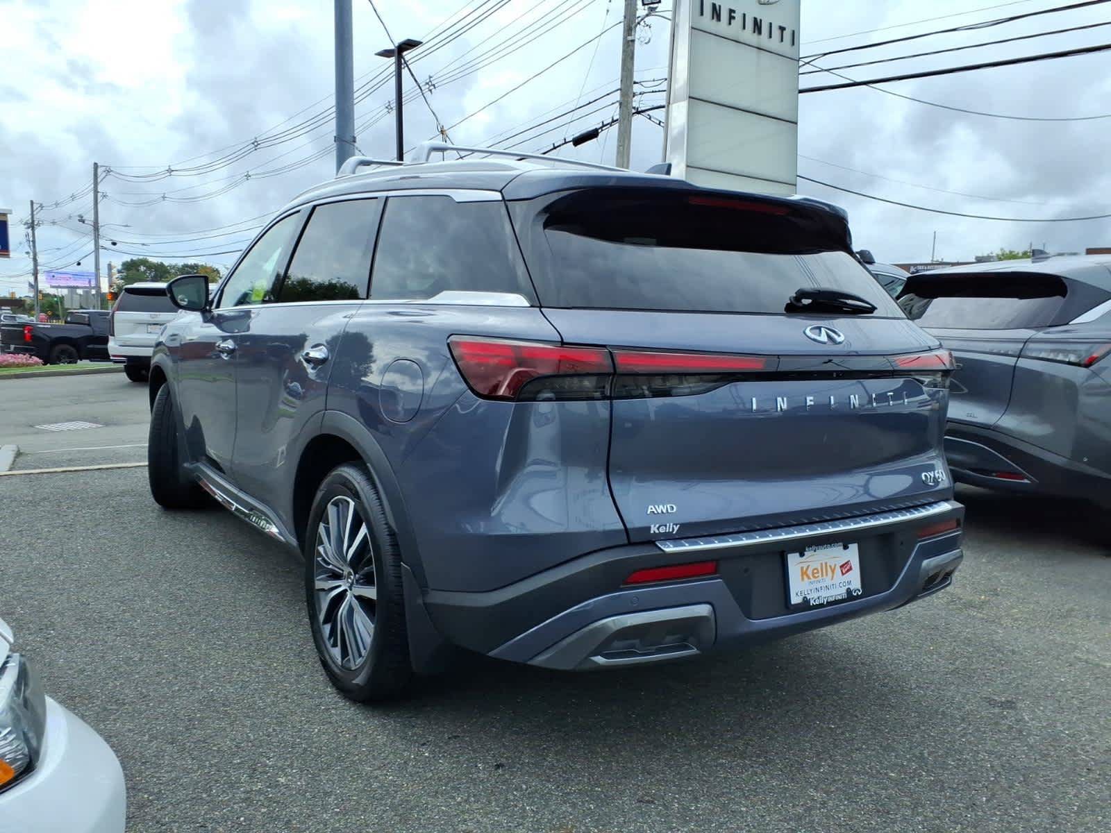 Certified 2023 INFINITI QX60 Sensory w/ Vision Package AWD/4WD image 6