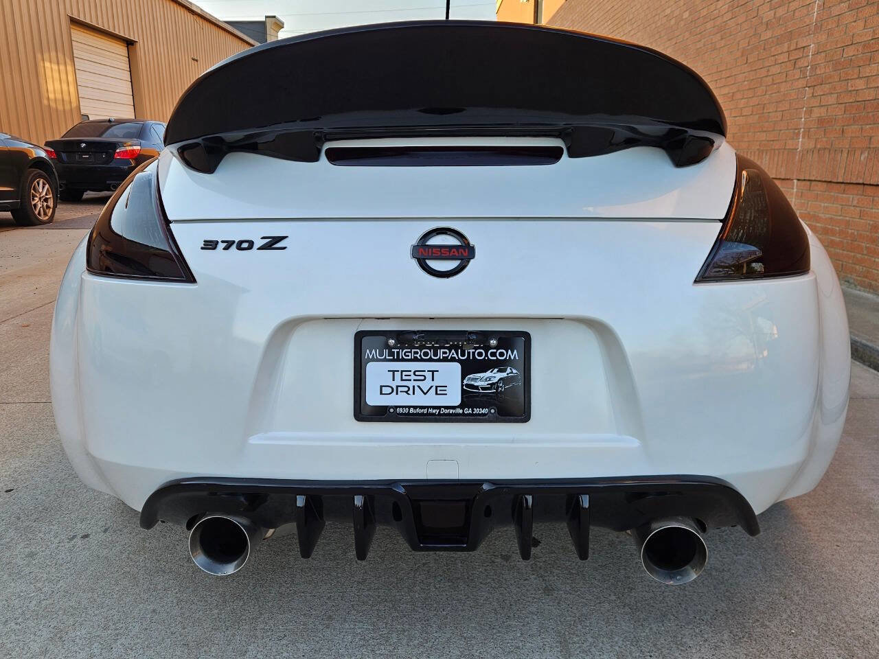 Used 2010 Nissan 370Z Touring w/ Sport Pkg RWD image 5