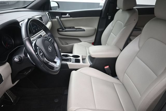 Used 2022 Kia Sportage Nightfall Edition FWD image 17