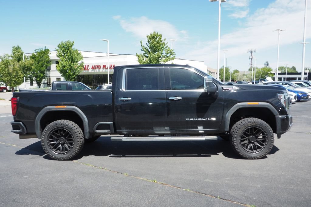 Used 2025 GMC Sierra 3500 Denali w/ Technology Package AWD/4WD image 8