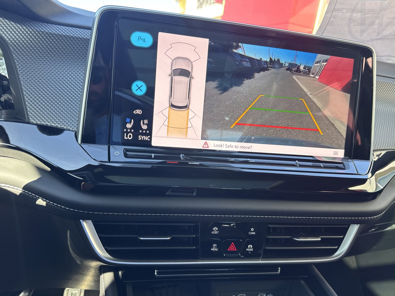 New 2026 Volkswagen Atlas Cross Sport SEL R-Line image 28