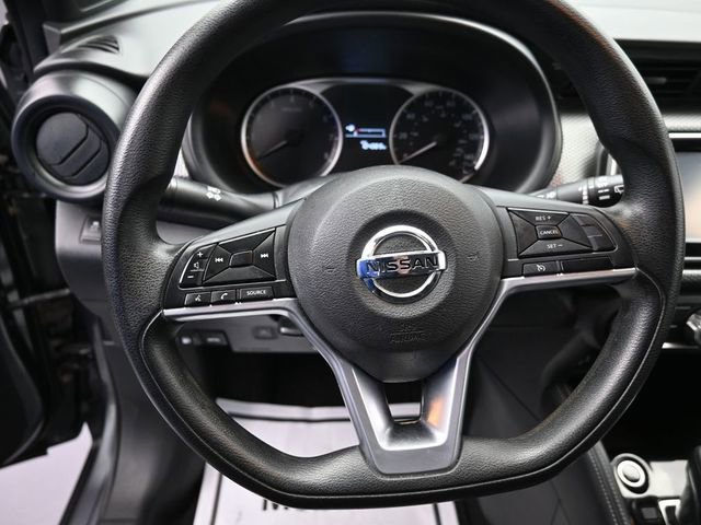 Used 2019 Nissan Kicks S image 36