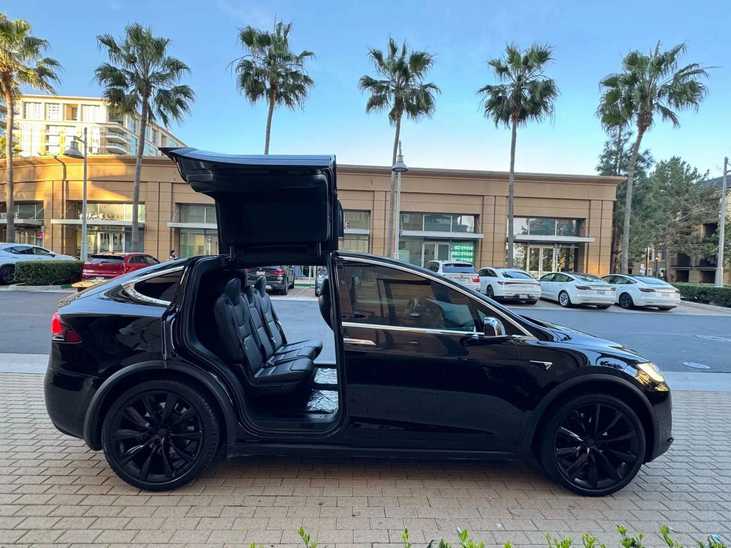 Used 2021 Tesla Model X Long Range AWD/4WD image 8