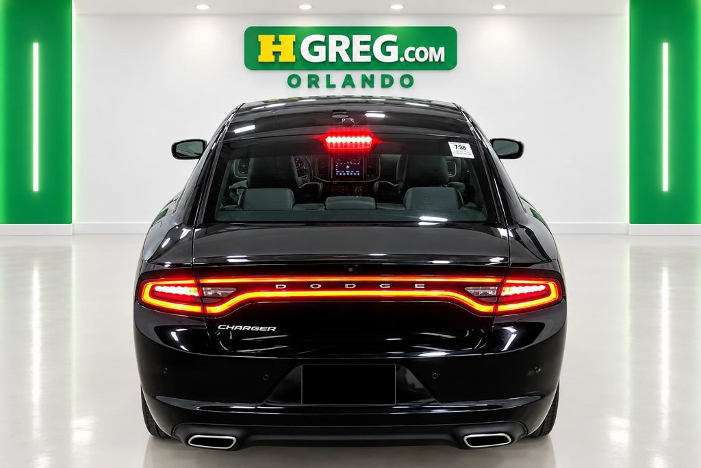 Used 2020 Dodge Charger SXT w/ Leather Interior Group RWD image 8