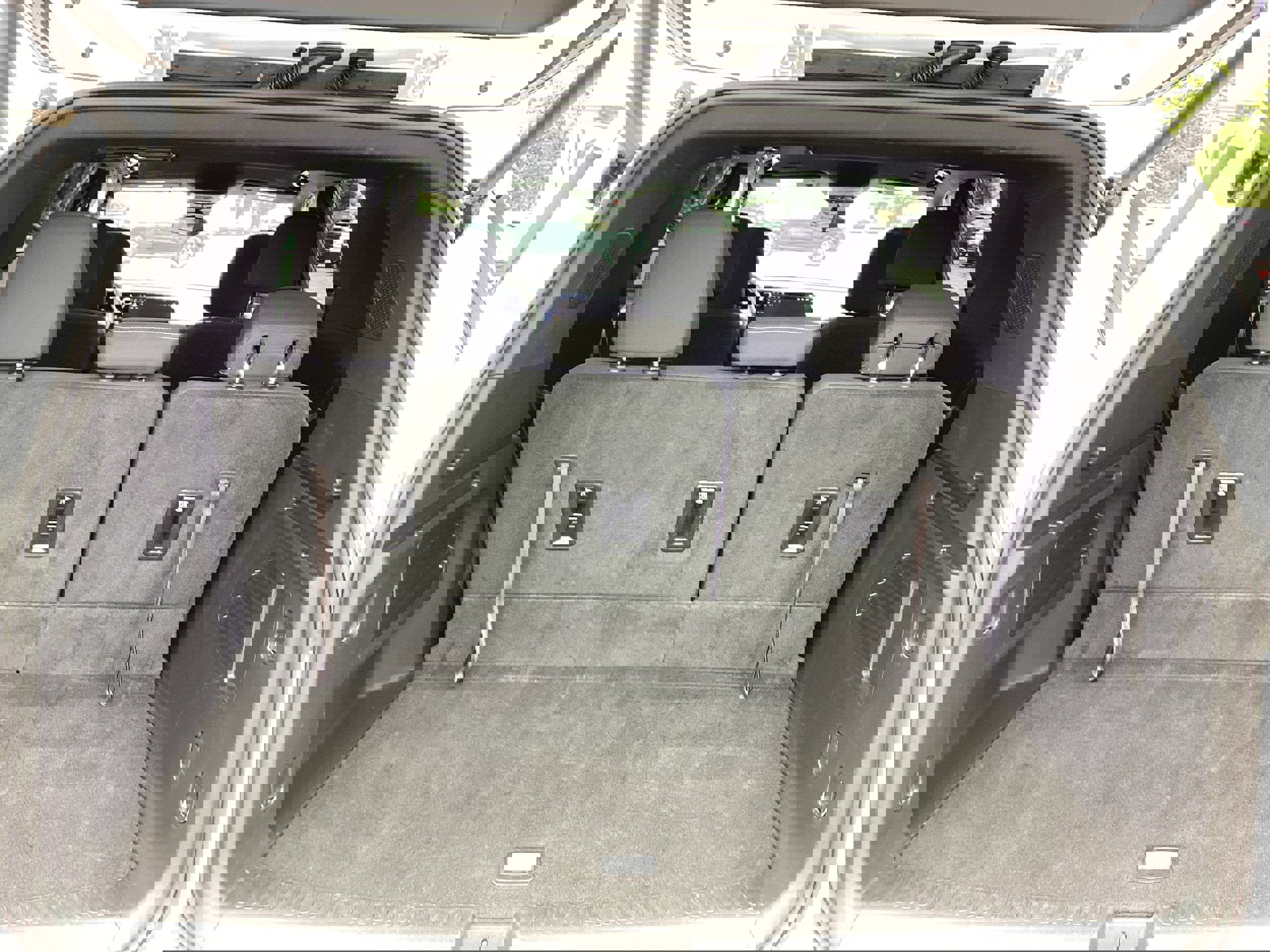 Used 2025 Chevrolet Traverse LT image 15