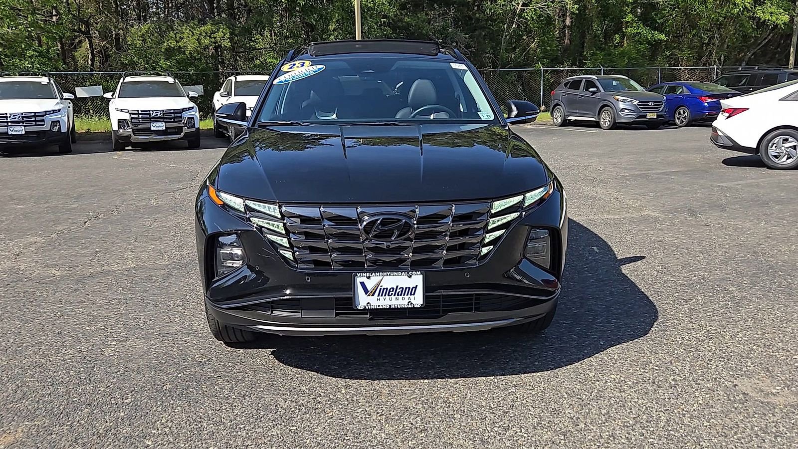 Certified 2023 Hyundai Tucson Limited AWD/4WD image 3