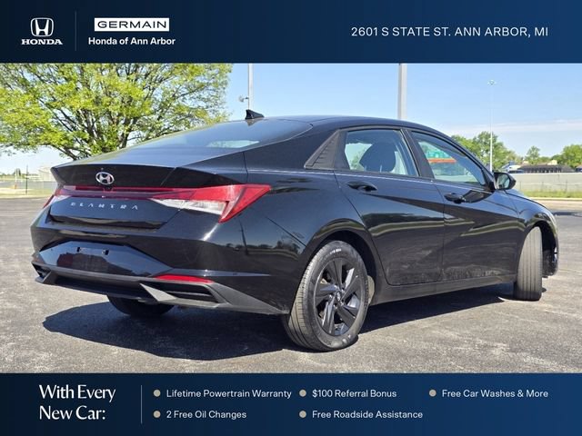 Used 2022 Hyundai Elantra SEL FWD image 15