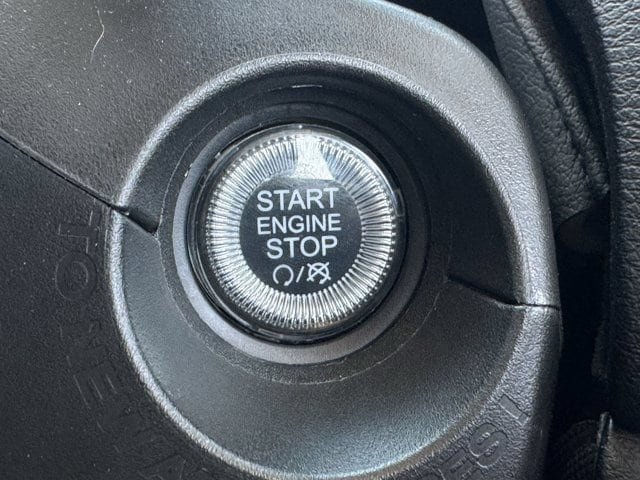 Used 2023 Jeep Renegade Trailhawk AWD/4WD image 23