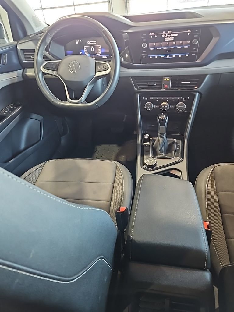 Used 2024 Volkswagen Taos SE image 24