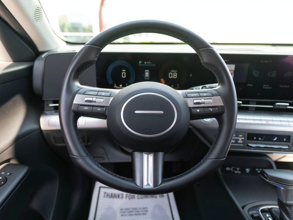 Used 2025 Hyundai Kona SEL FWD image 16
