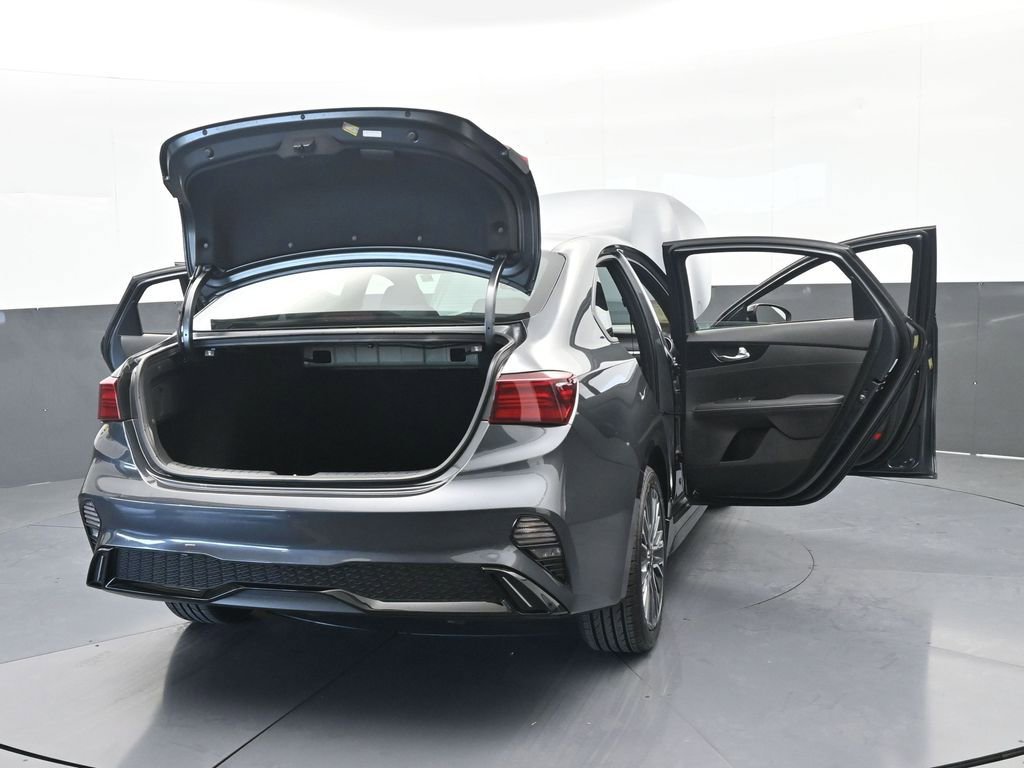 Used 2024 Kia Forte GT-Line image 38