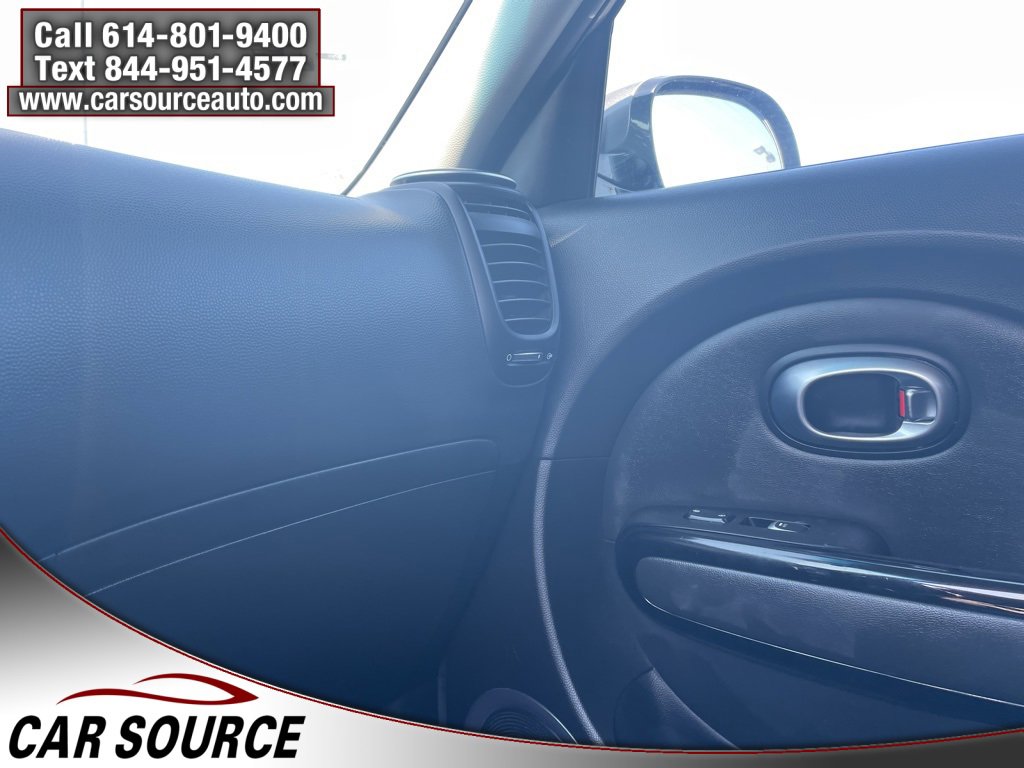 Used 2018 Kia Soul ! image 25