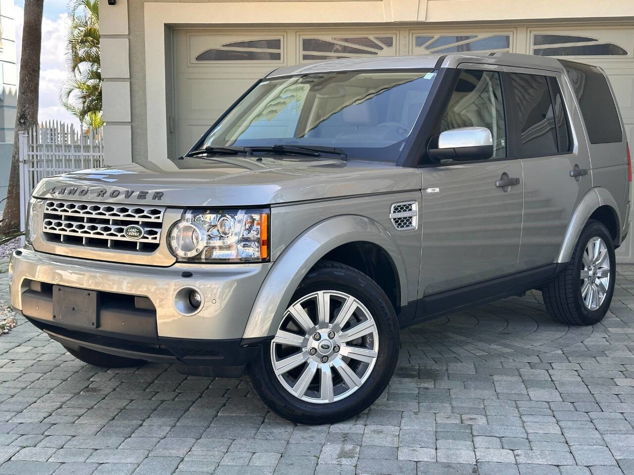 Used 2013 Land Rover LR4 HSE
